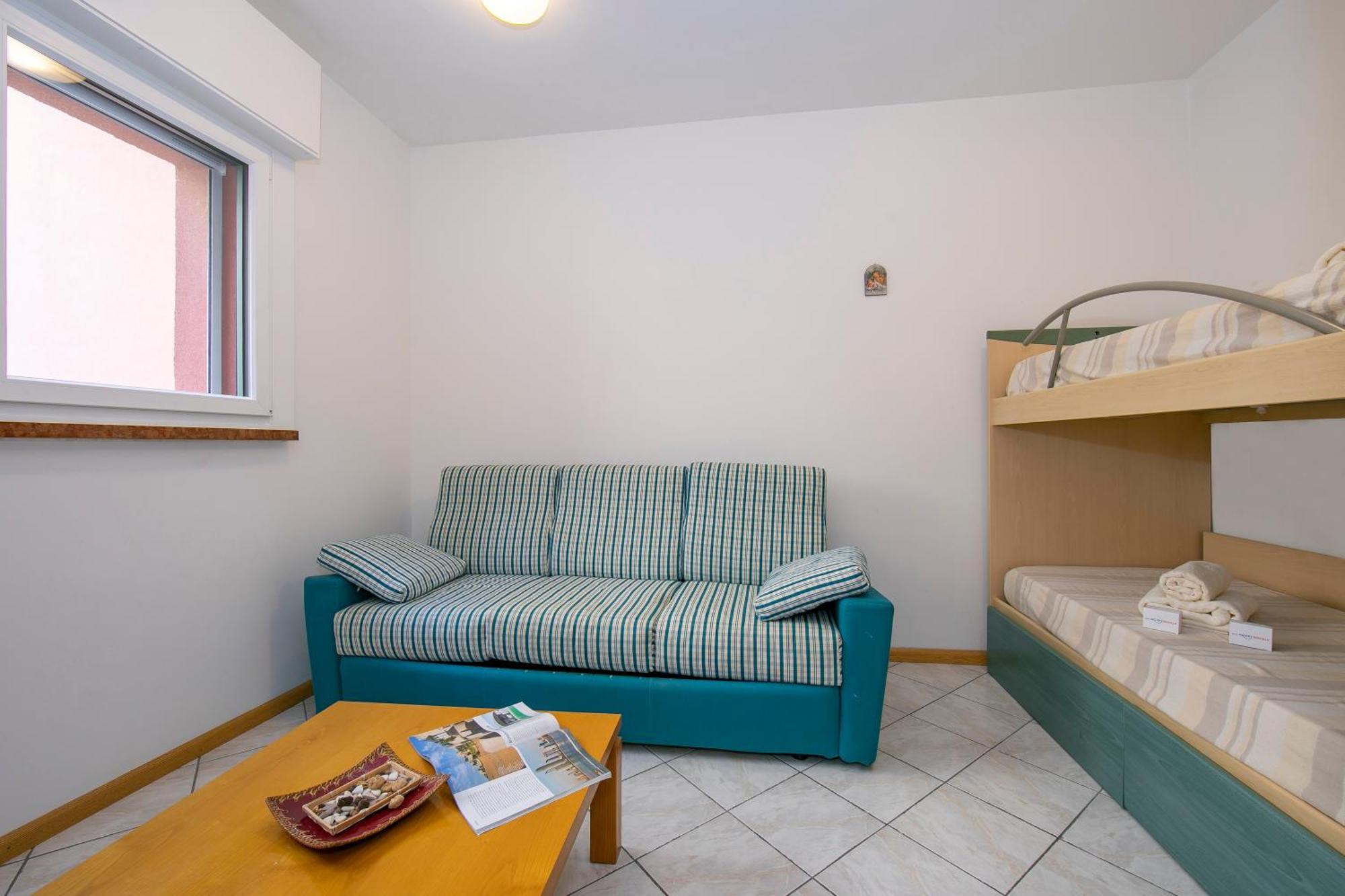 Lake View Dom-Us Apartment - Happy Rentals Riva del Garda Eksteriør billede